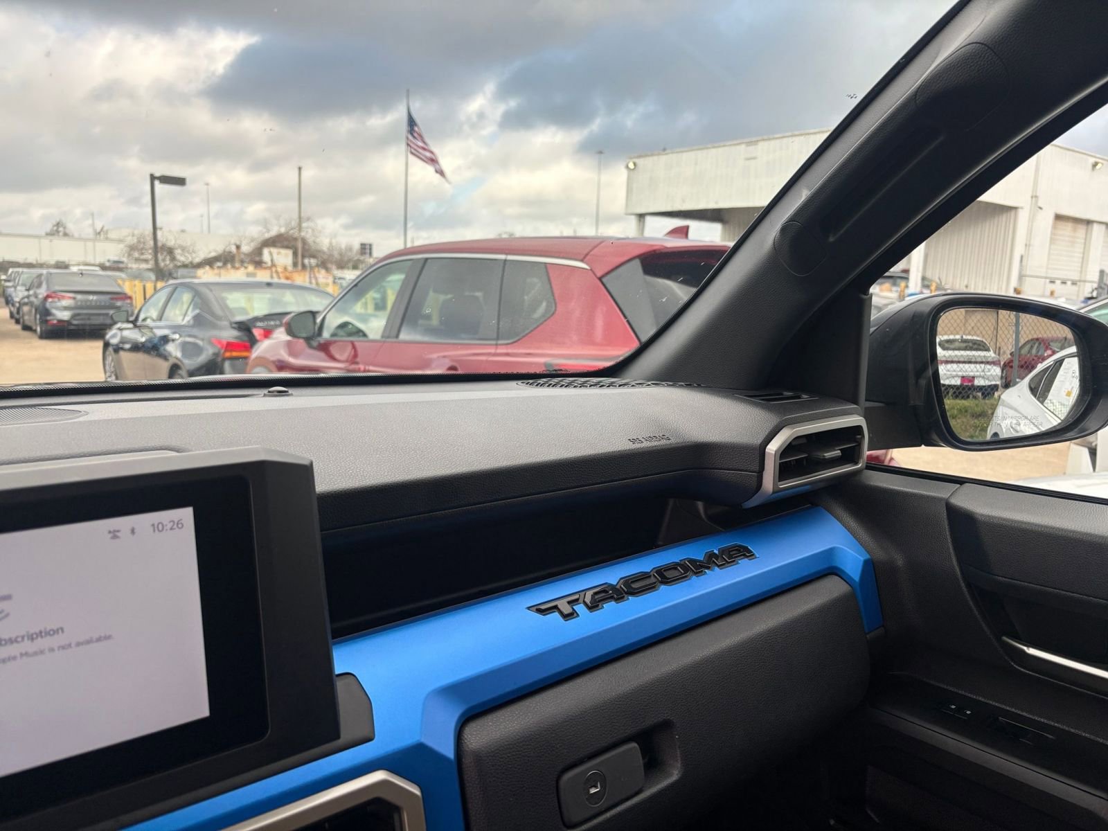 Used 2025 Toyota Tacoma TRD Off-Road image 33