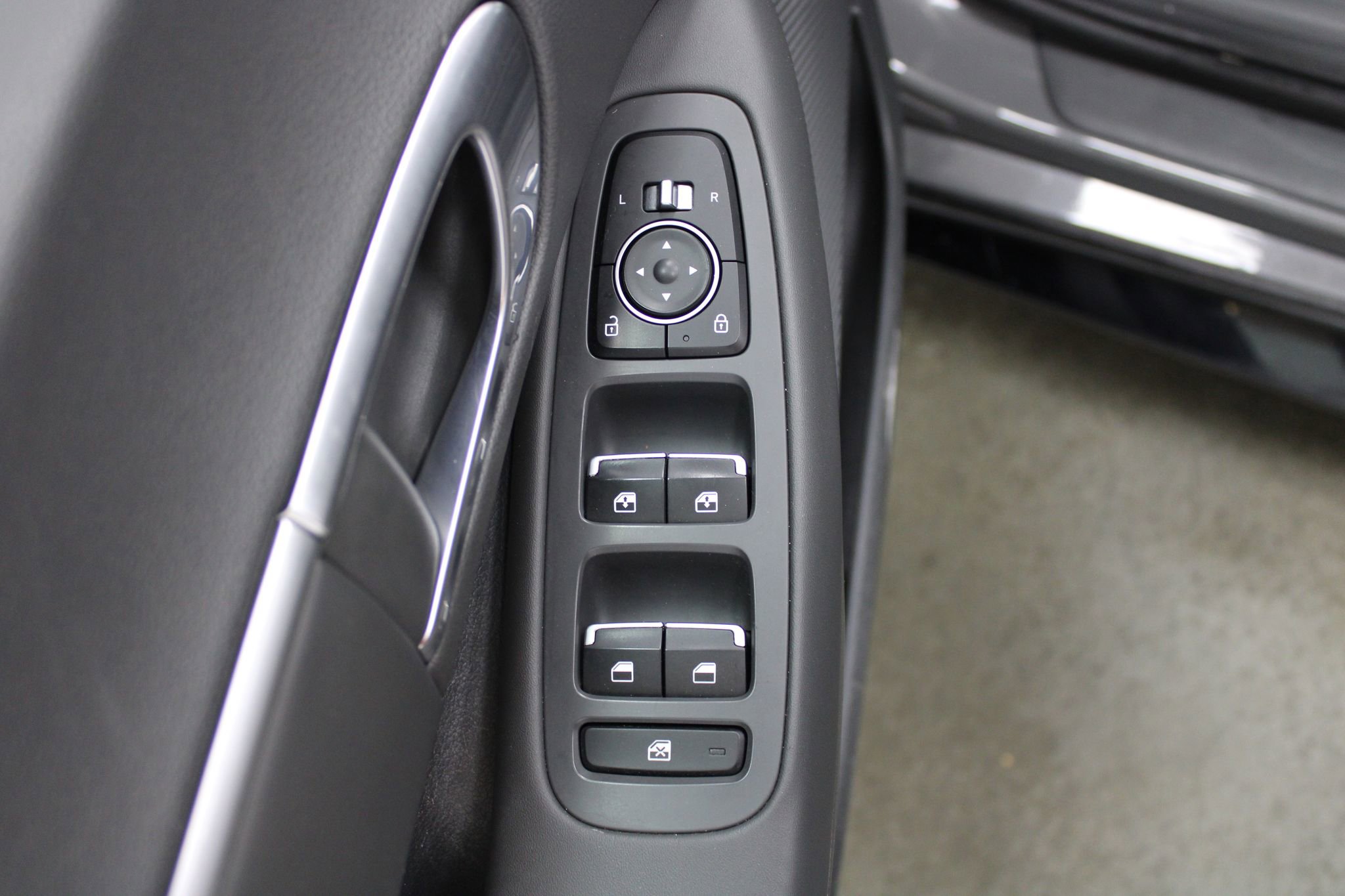 Used 2020 Hyundai Sonata SEL Plus image 12