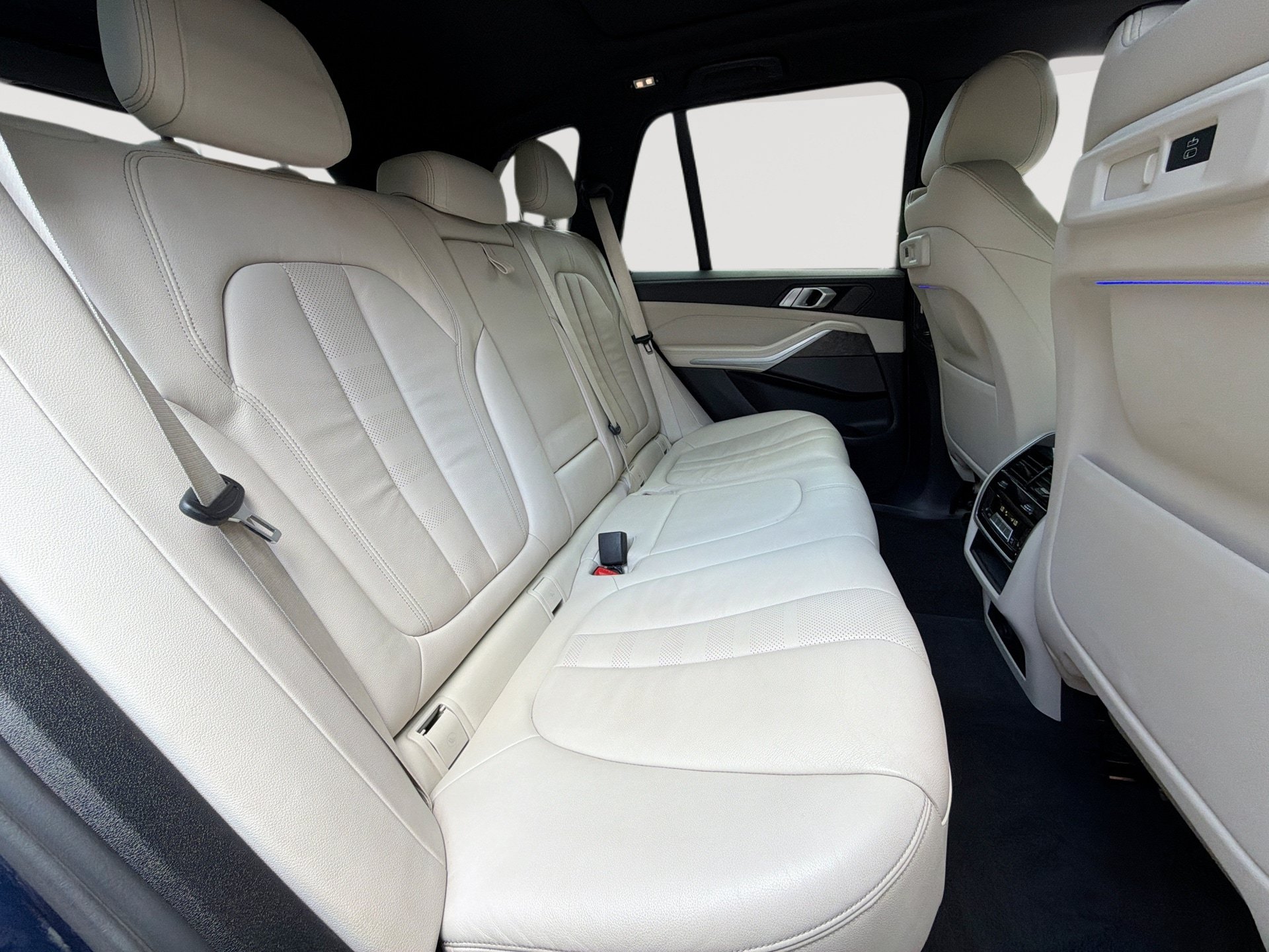 Used 2020 BMW X5 xDrive40i w/ M Sport Package AWD/4WD image 26