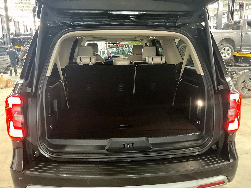 Used 2024 Ford Expedition Max Limited image 36