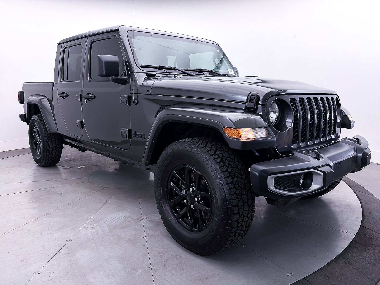 Used 2023 Jeep Gladiator Sport AWD/4WD image 7