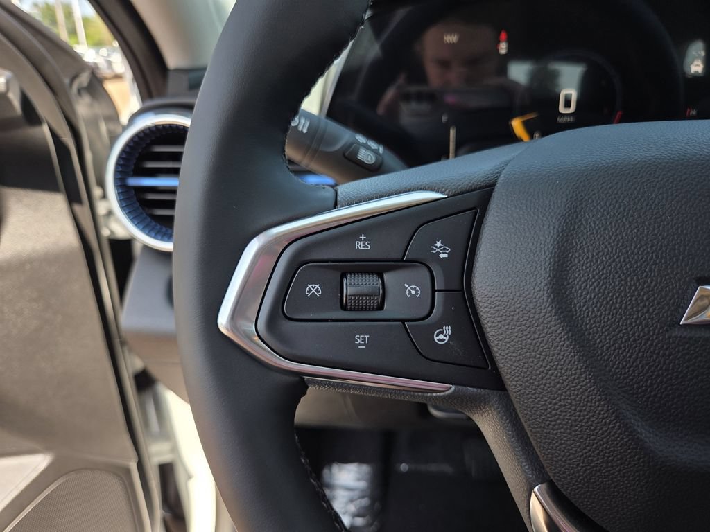 New 2026 Chevrolet Trax LT w/ LT Convenience Package FWD image 24