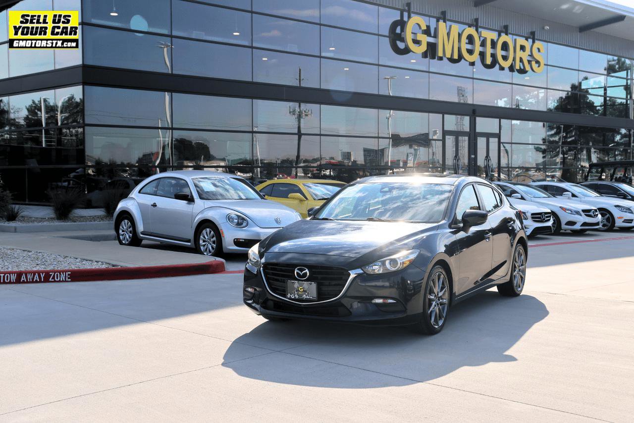 Used 2018 MAZDA MAZDA3 Touring image 1