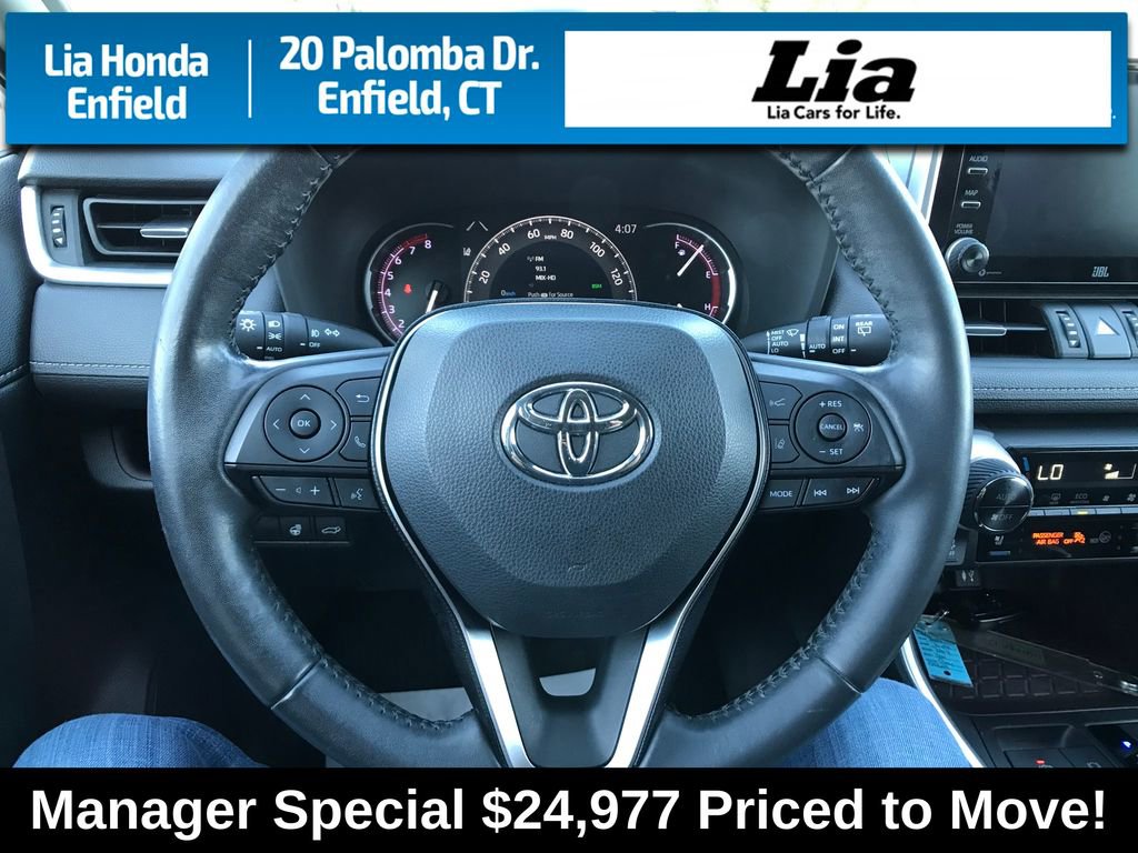 Used 2019 Toyota RAV4 Limited image 17