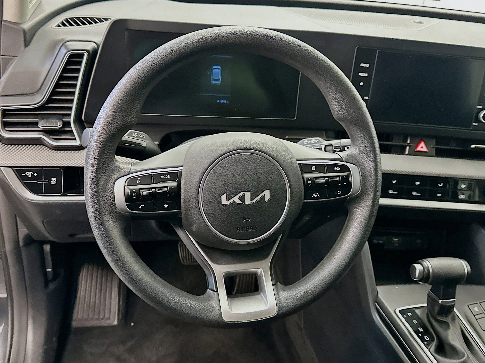 Used 2024 Kia Sportage LX image 18