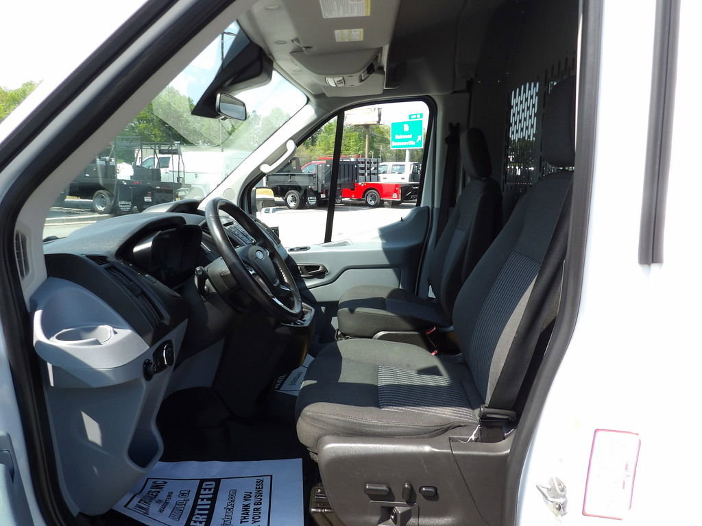 Used 2019 Ford Transit 150 XLT RWD image 17