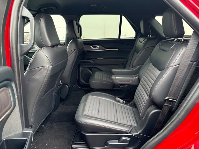 Used 2025 Ford Explorer ST-Line image 10