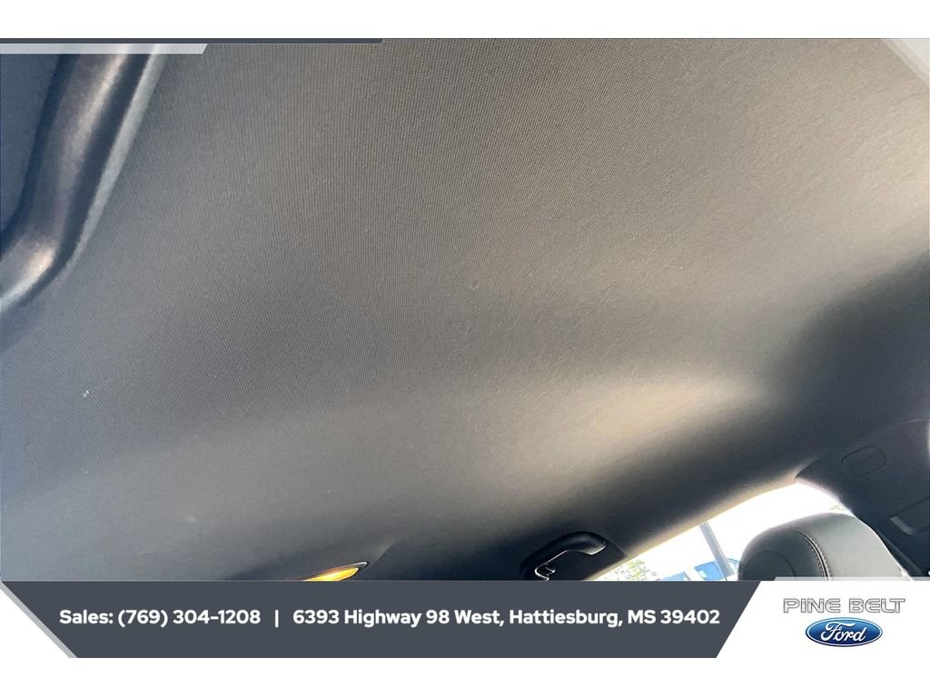 Used 2022 Chevrolet TrailBlazer RS w/ Convenience Package FWD image 16