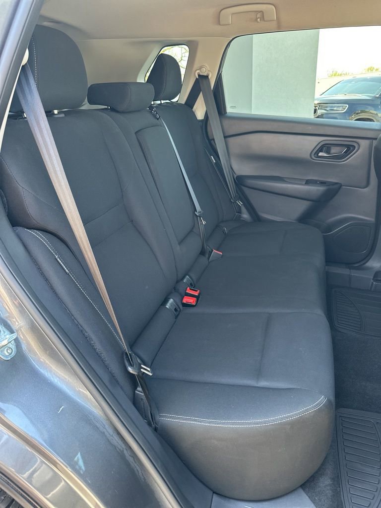 Used 2024 Nissan Rogue S AWD/4WD image 14