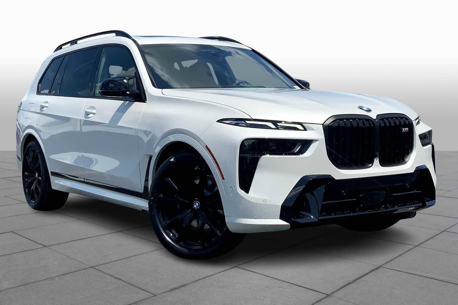 New 2026 BMW X7 M60i image 2