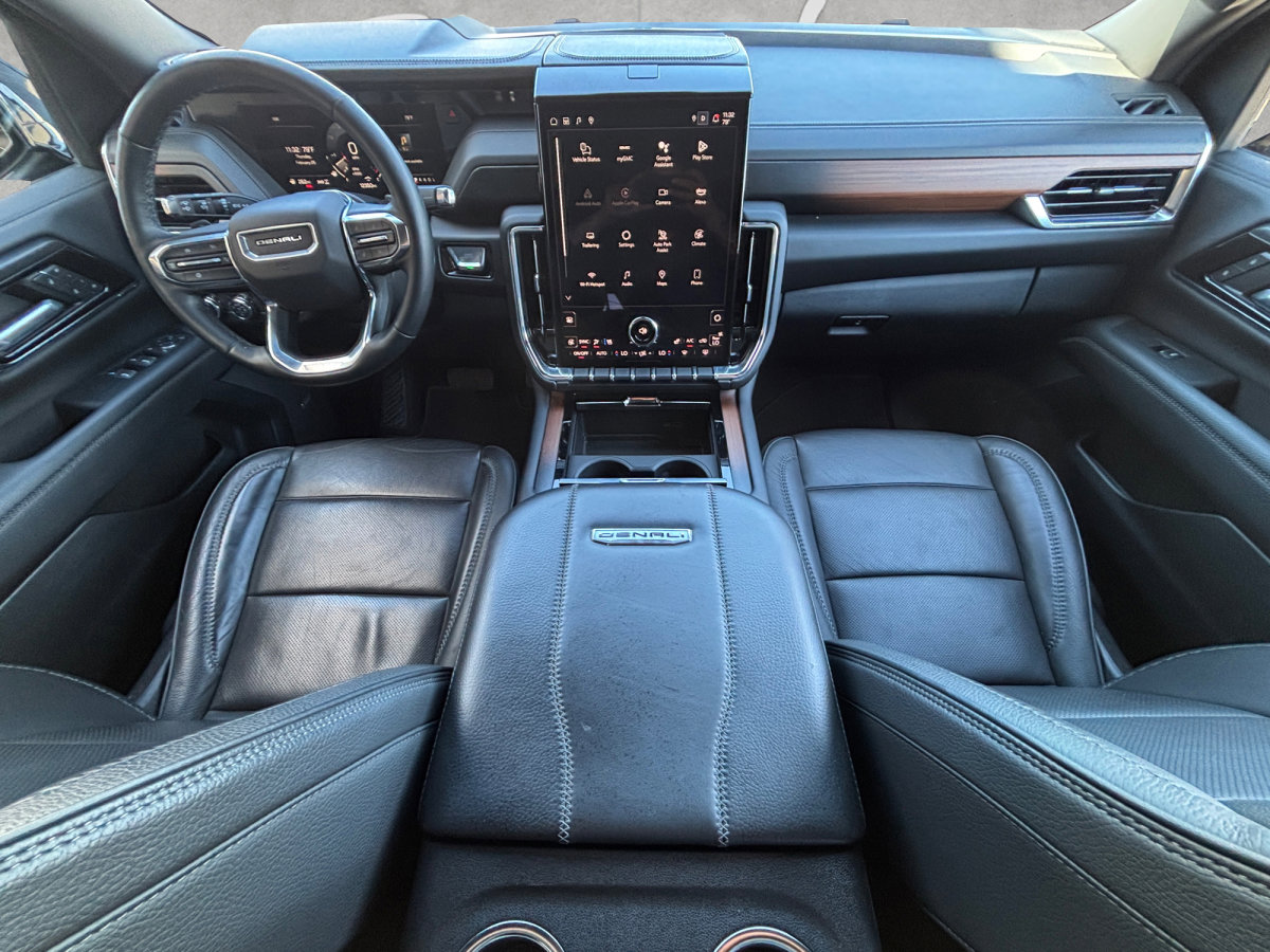Certified 2025 GMC Yukon XL Denali image 24