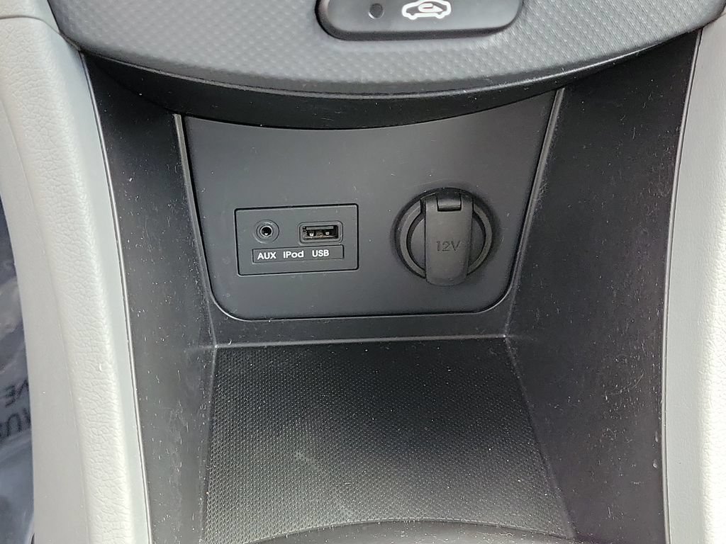 Used 2013 Hyundai Accent GS FWD image 21