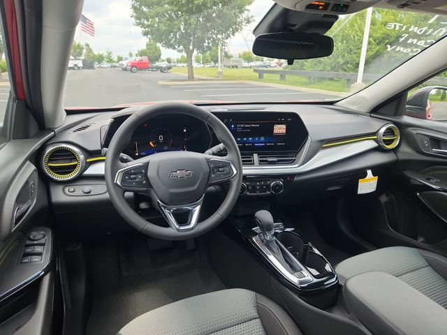 New 2026 Chevrolet Trax LT w/ Driver Confidence Package FWD image 14