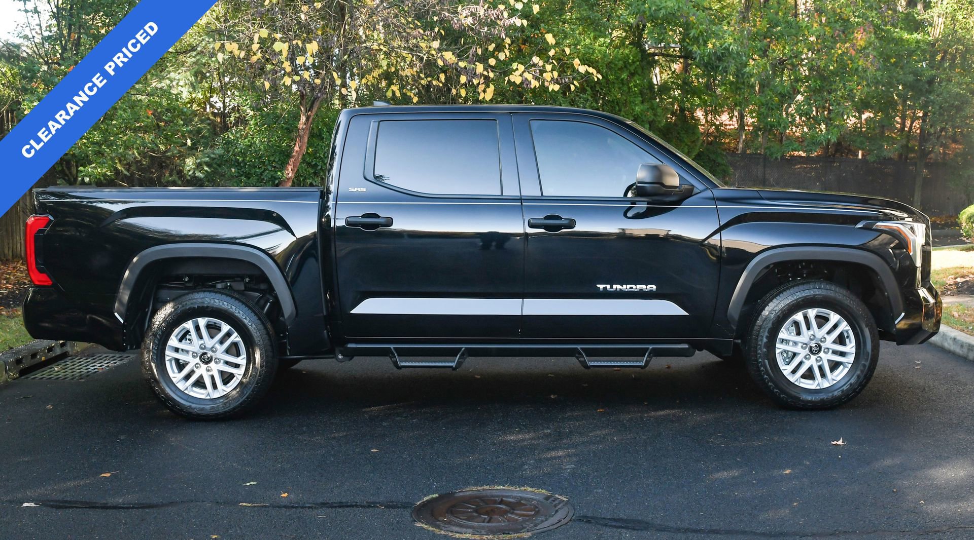 Used 2025 Toyota Tundra SR5 image 9