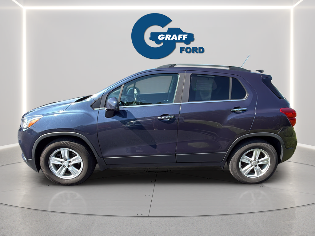 Used 2019 Chevrolet Trax LT w/ LT Convenience Package FWD image 11