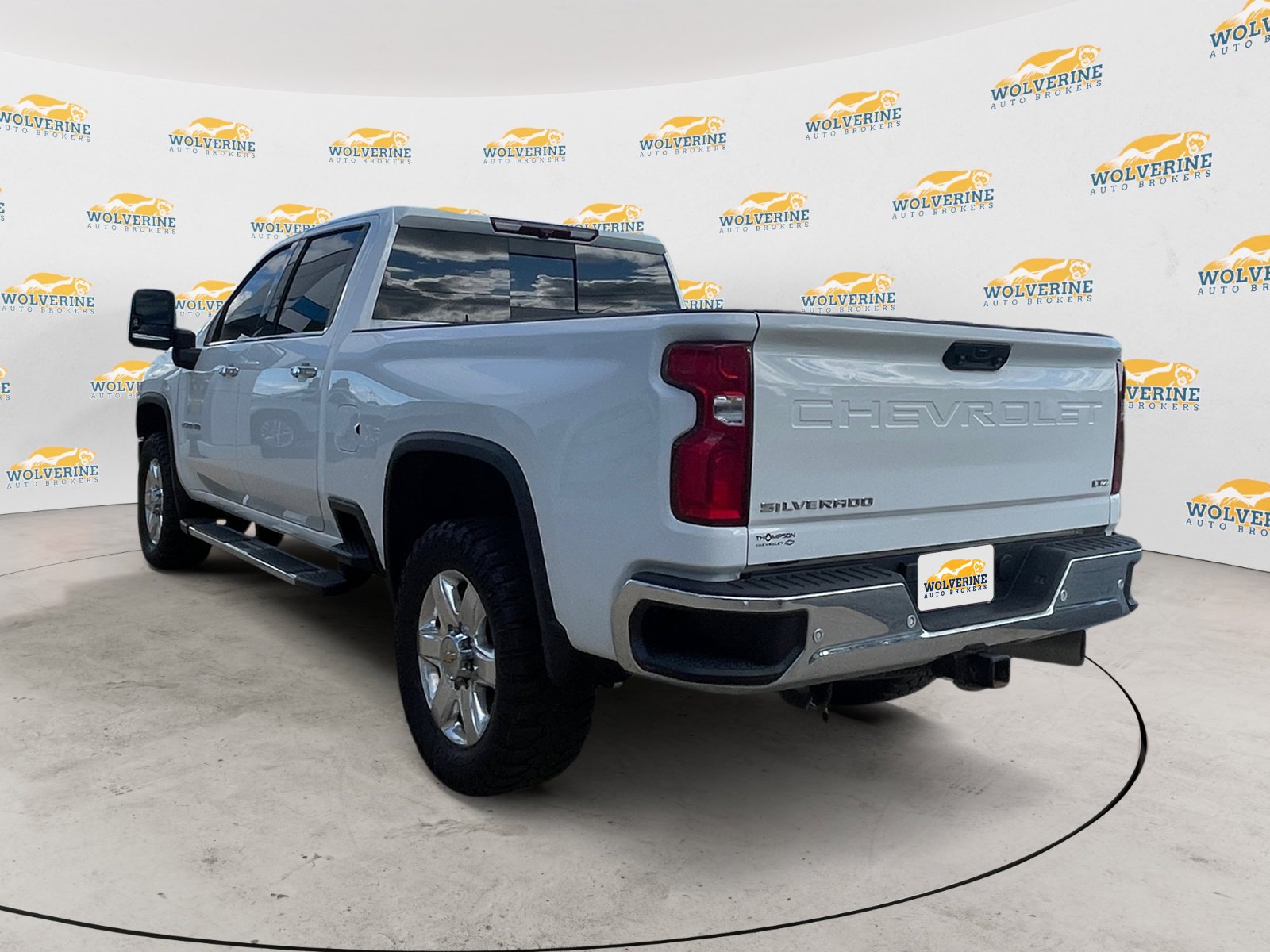 Used 2023 Chevrolet Silverado 2500 LTZ w/ LTZ Plus Package image 3