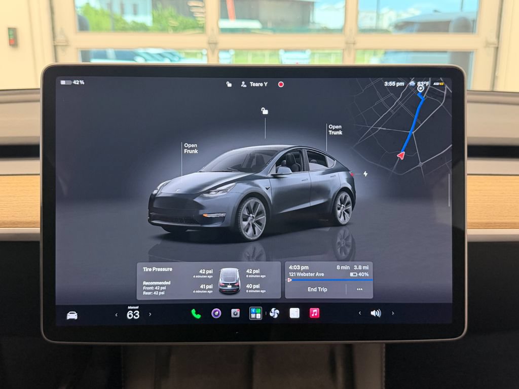 Used 2024 Tesla Model Y Long Range AWD/4WD image 19