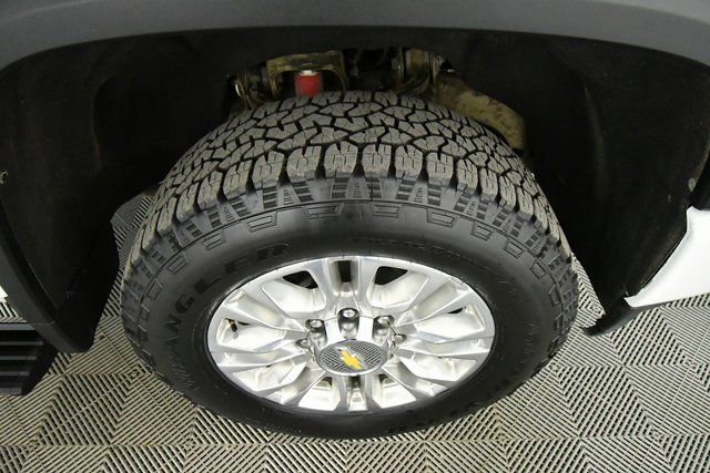 Used 2022 Chevrolet Silverado 3500 High Country w/ Technology Package image 17