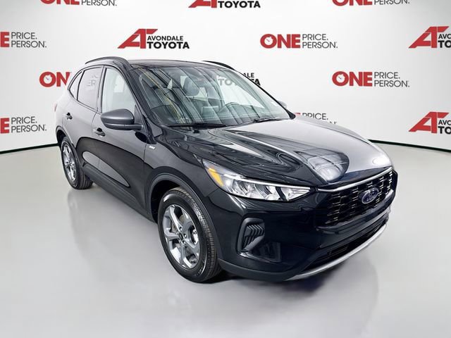 Used 2025 Ford Escape ST-Line FWD image 1