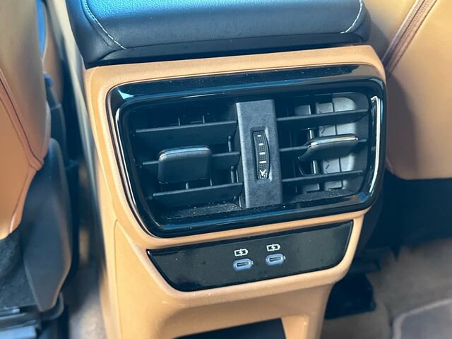 Used 2023 Lexus RZ 450e Premium w/ Technology Package AWD/4WD image 15