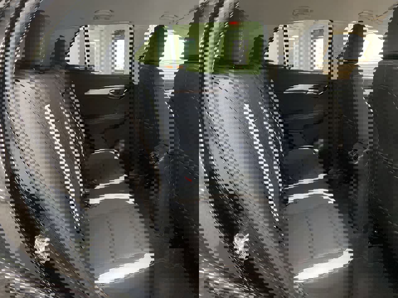 Used 2025 Buick Envision Sport Touring image 18