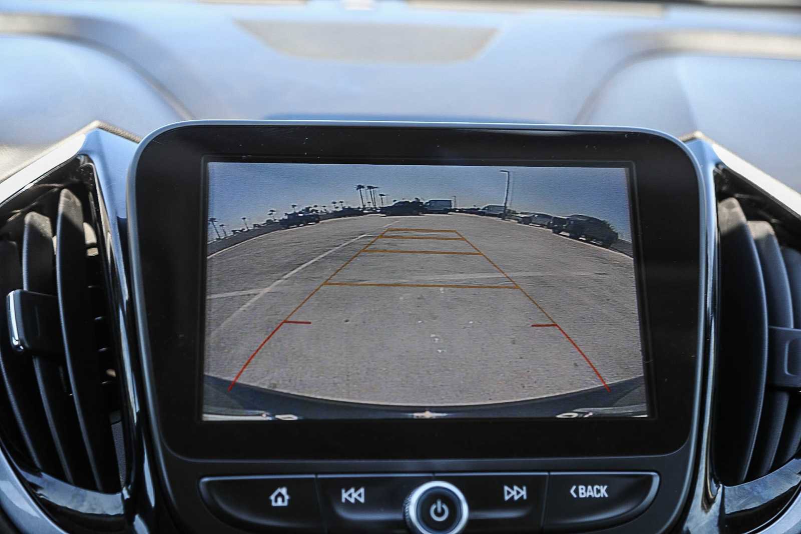 Used 2018 Chevrolet Volt LT FWD image 23