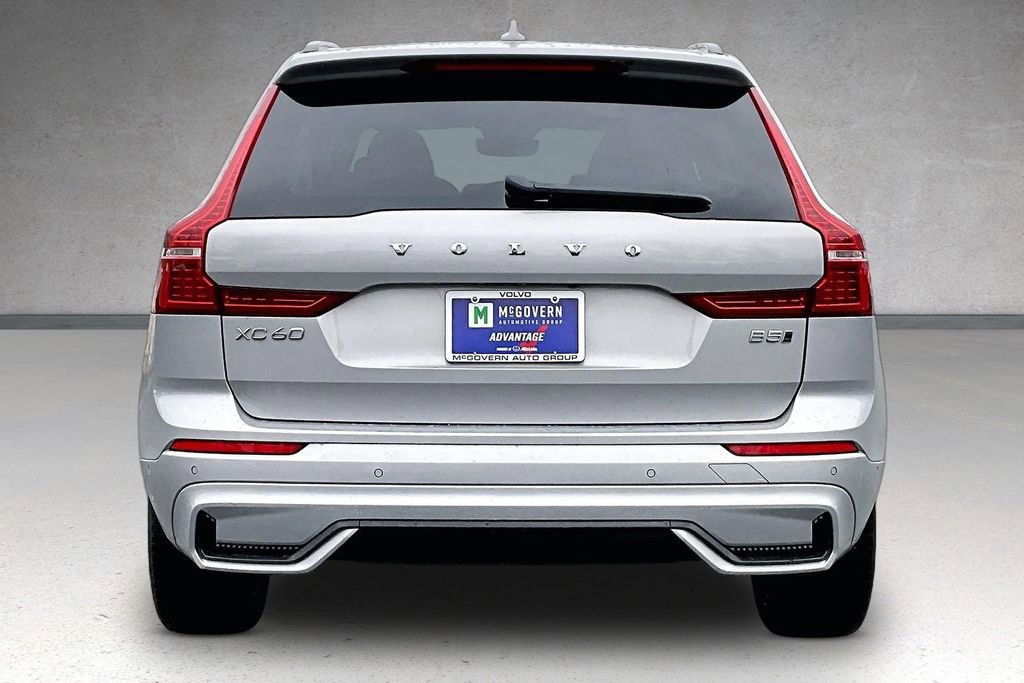 Certified 2024 Volvo XC60 B5 Plus w/ Climate Package image 5