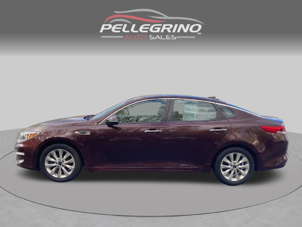 Used 2018 Kia Optima LX w/ 17" Alloy Wheels Package FWD image 3