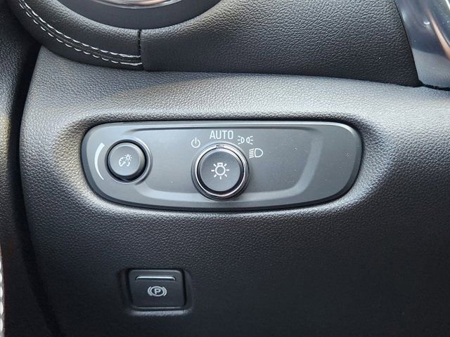 Used 2024 Chevrolet Blazer LT image 23