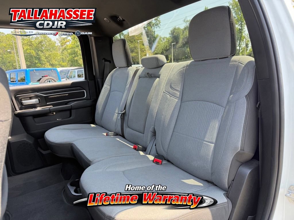 Used 2024 RAM 3500 Big Horn AWD/4WD image 31
