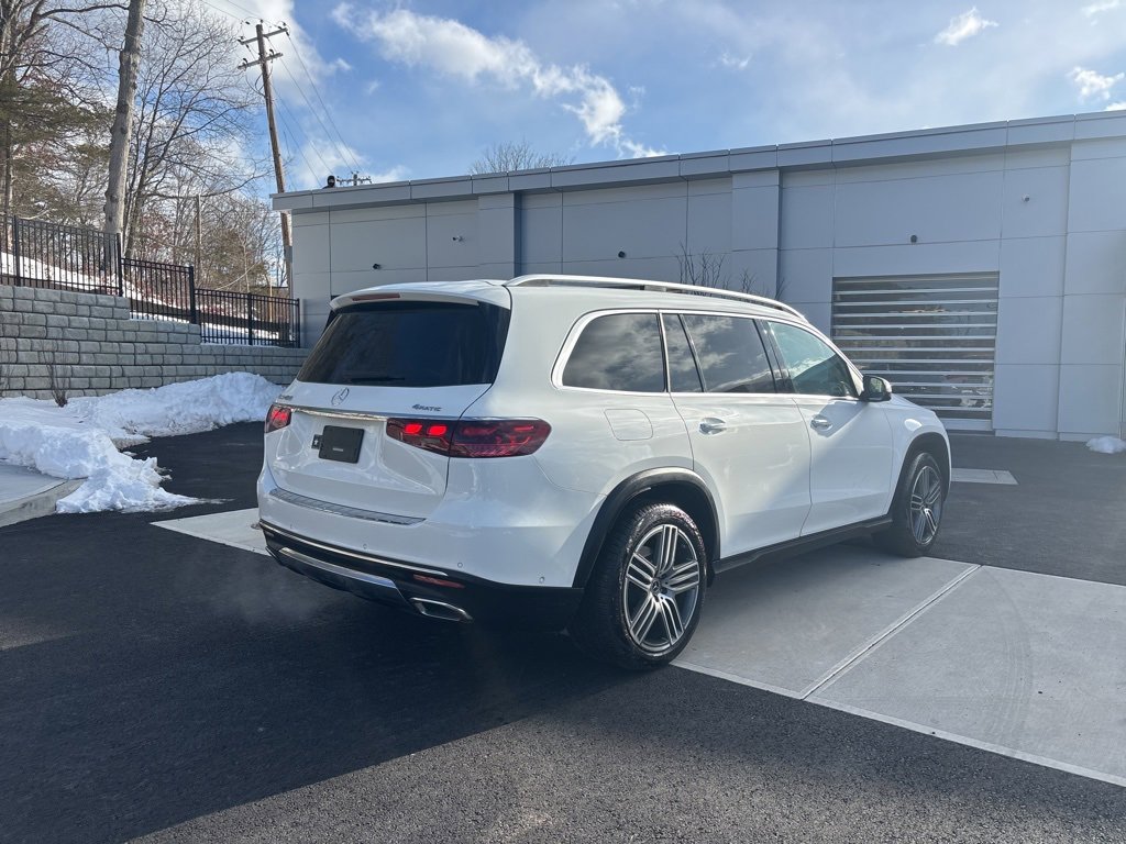 Used 2025 Mercedes-Benz GLS 450 4MATIC image 5