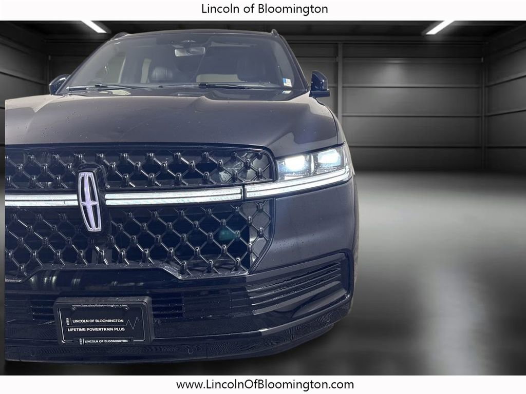 New 2025 Lincoln Navigator L Reserve w/ Jet Appearance Package image 17