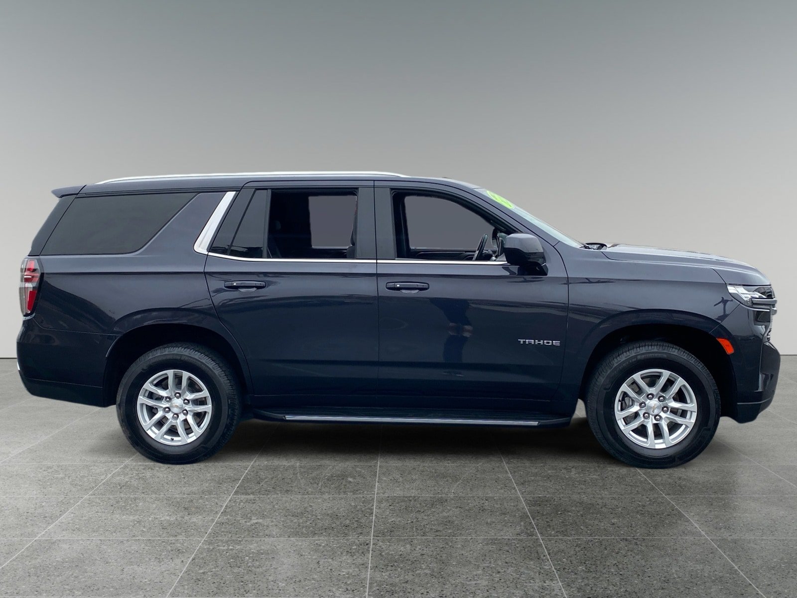 Used 2022 Chevrolet Tahoe LS w/ Driver Alert Package RWD image 6