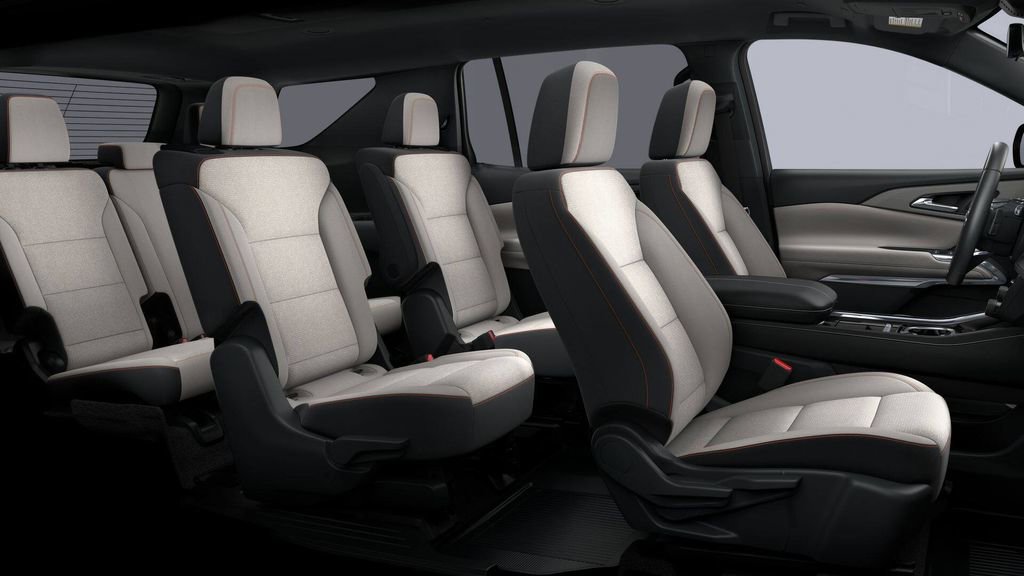 New 2026 Chevrolet Traverse LT w/ Driver Confidence Package image 6