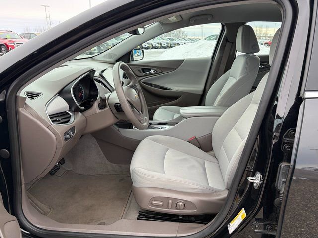 Used 2024 Chevrolet Malibu LT image 12