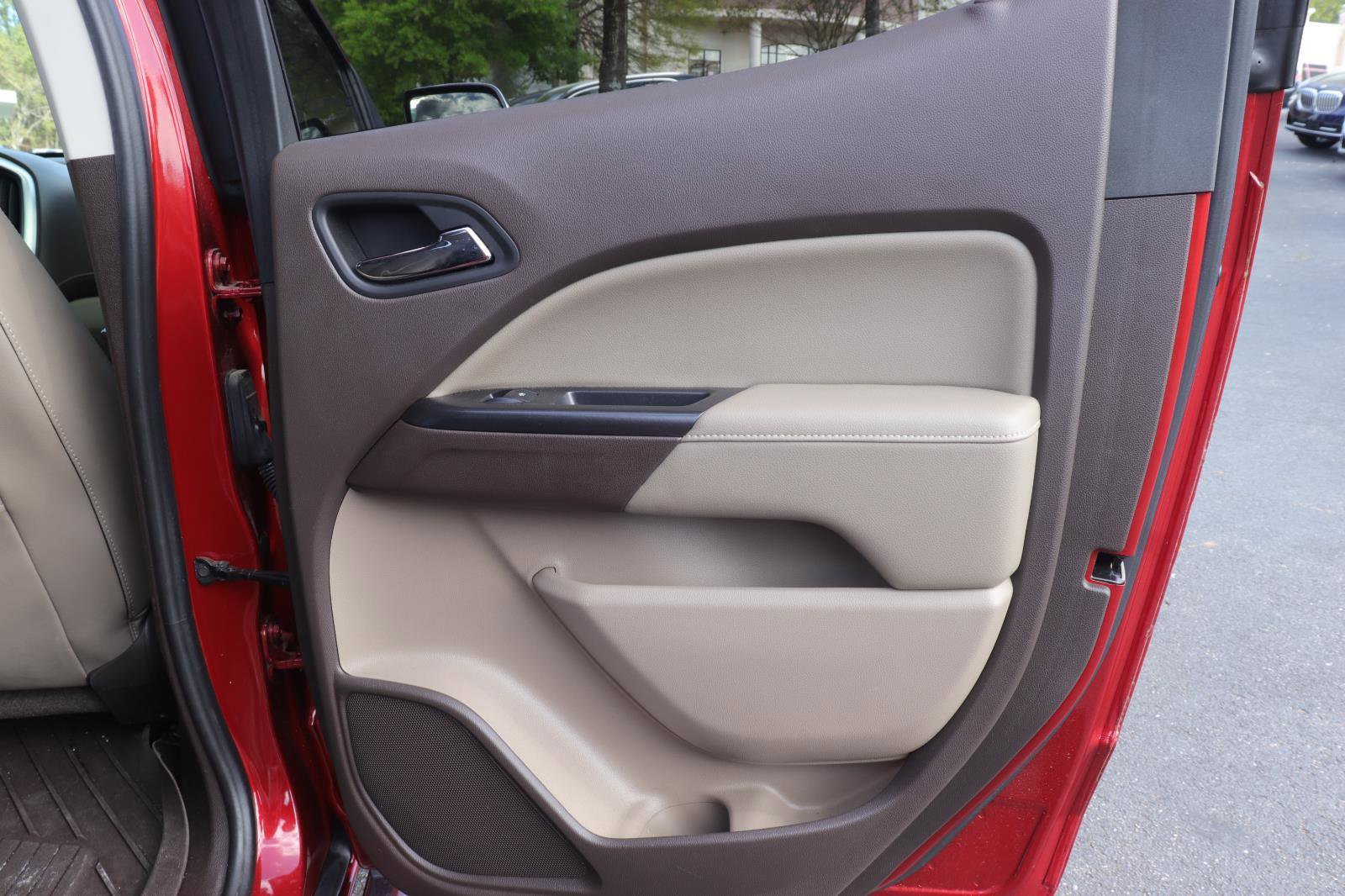 Used 2016 GMC Canyon SLT w/ Driver Alert Package image 19