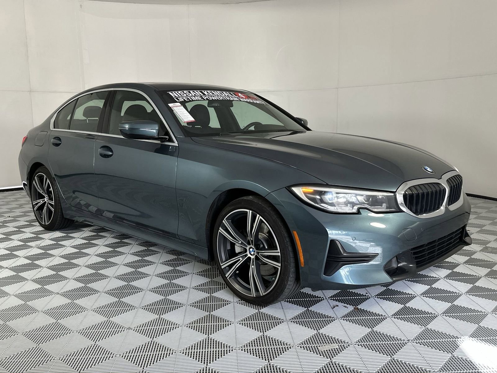 Used 2021 BMW 330i Sedan w/ Convenience Package RWD image 6