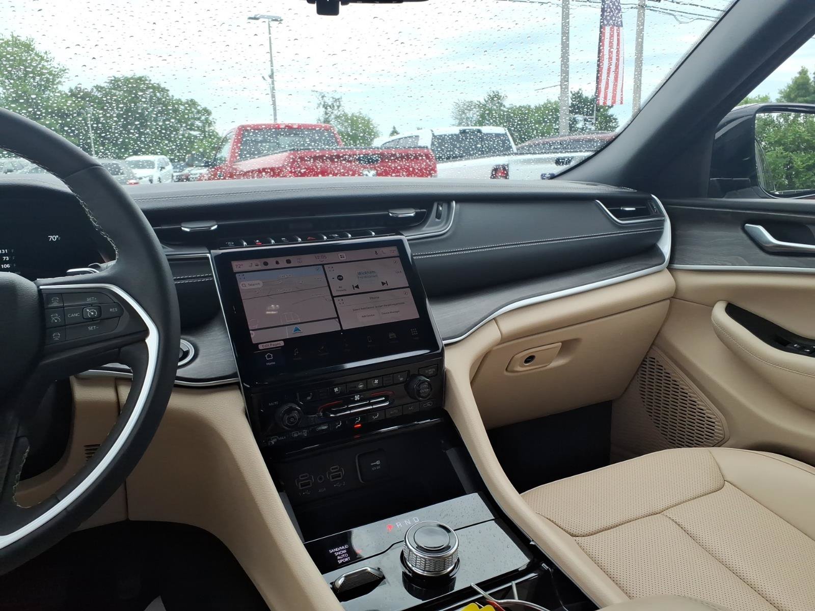 Certified 2023 Jeep Grand Cherokee Limited w/ Luxury Tech Group II AWD/4WD image 20