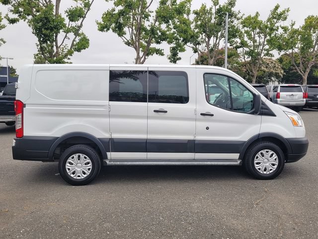 Certified 2018 Ford Transit 250 130 Low Roof w/ Exterior Upgrade Package RWD image 6