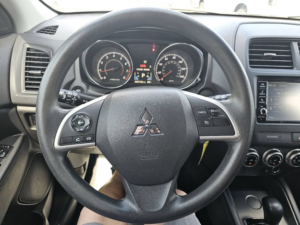 Used 2021 Mitsubishi Outlander Sport Black Edition FWD image 28