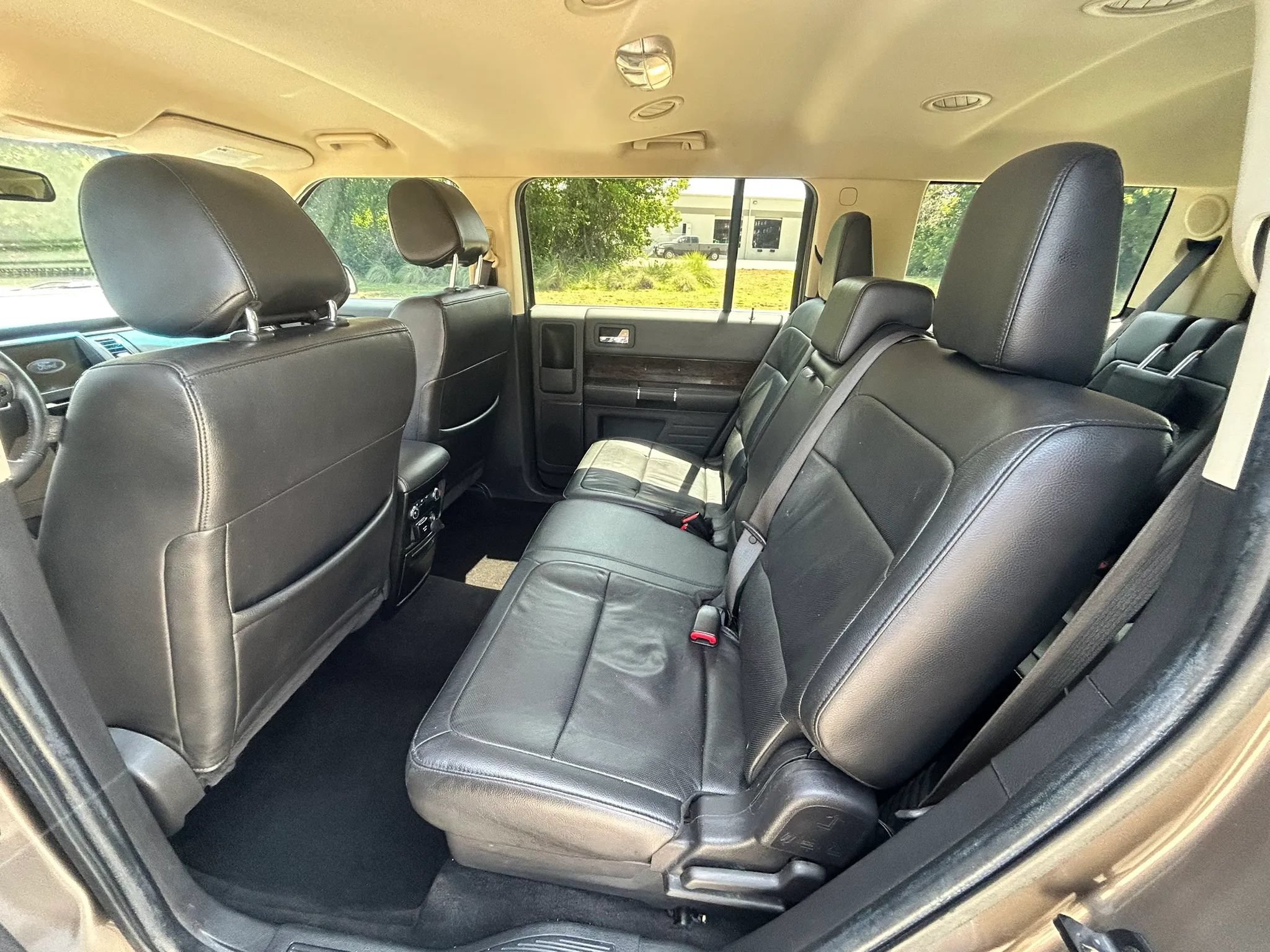 Used 2019 Ford Flex Limited FWD image 13