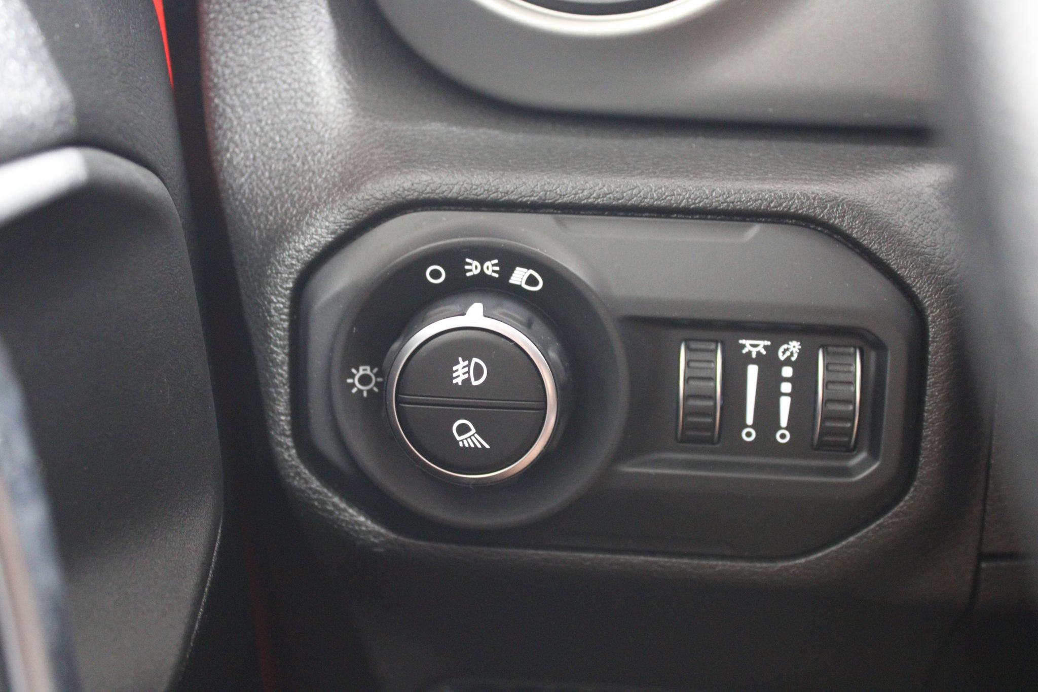 Used 2021 Jeep Gladiator Sport AWD/4WD image 38