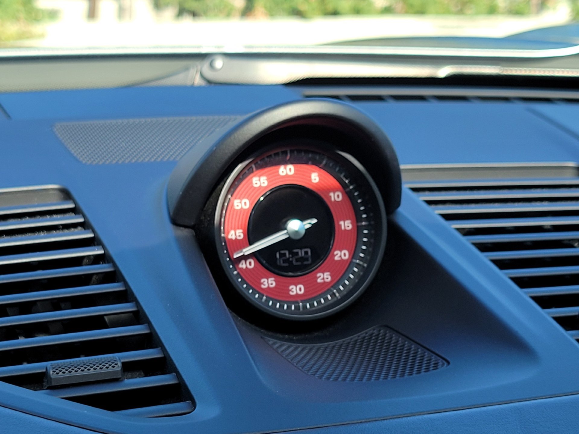 Certified 2022 Porsche 911 Targa 4 GTS AWD/4WD image 21