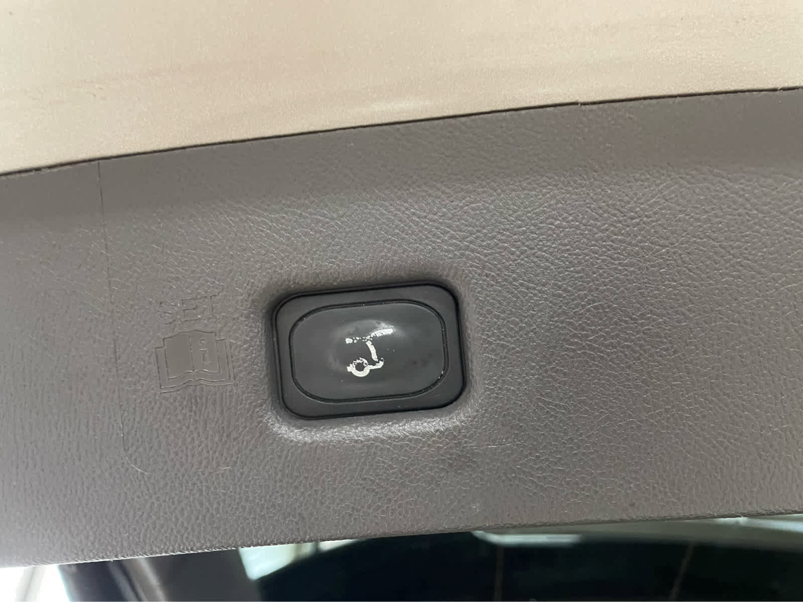 Used 2020 Lincoln Nautilus Reserve w/ Cargo Utility Package AWD/4WD image 42