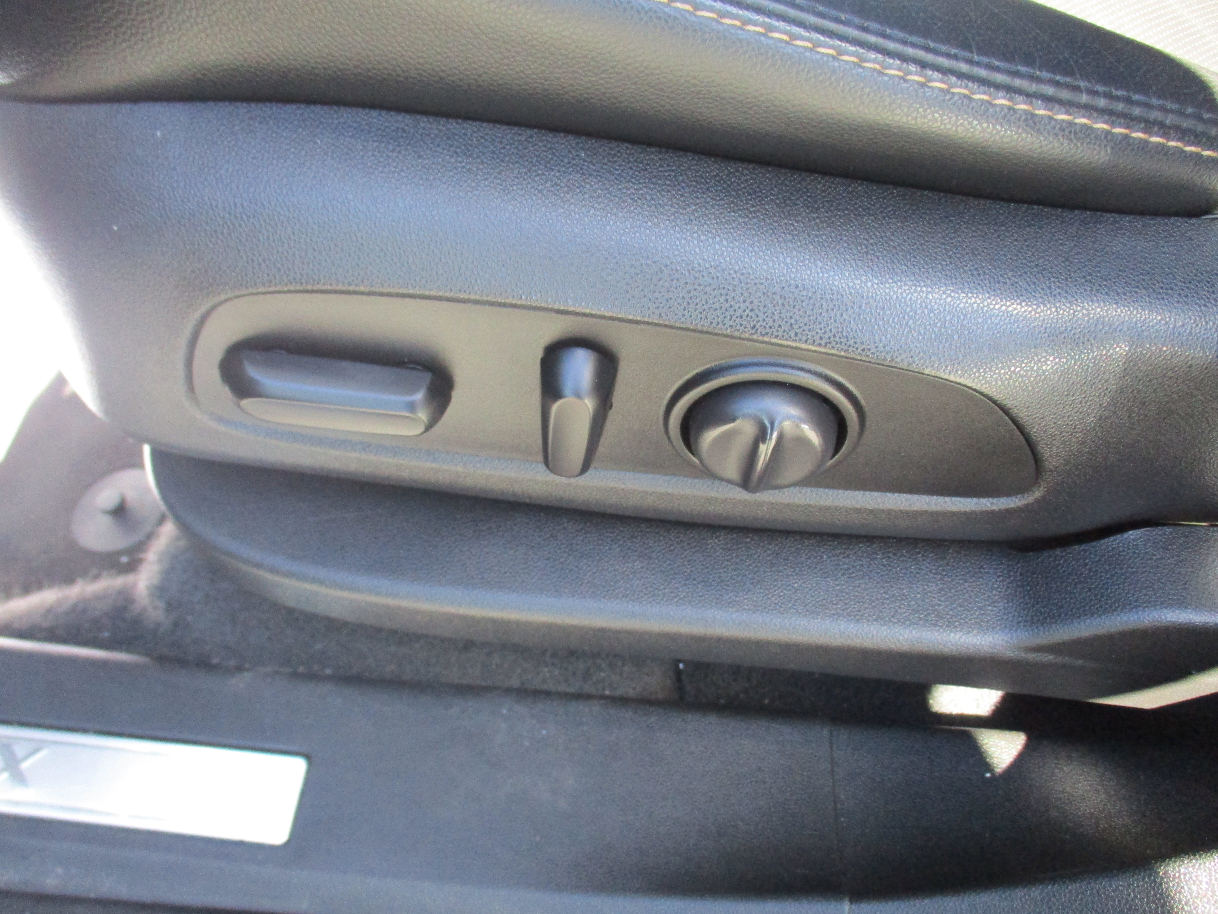 Used 2019 Chevrolet Equinox Premier image 16