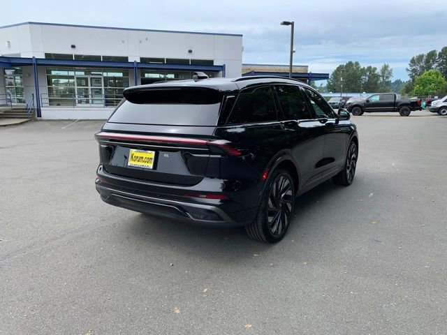 New 2025 Lincoln Nautilus Reserve image 8