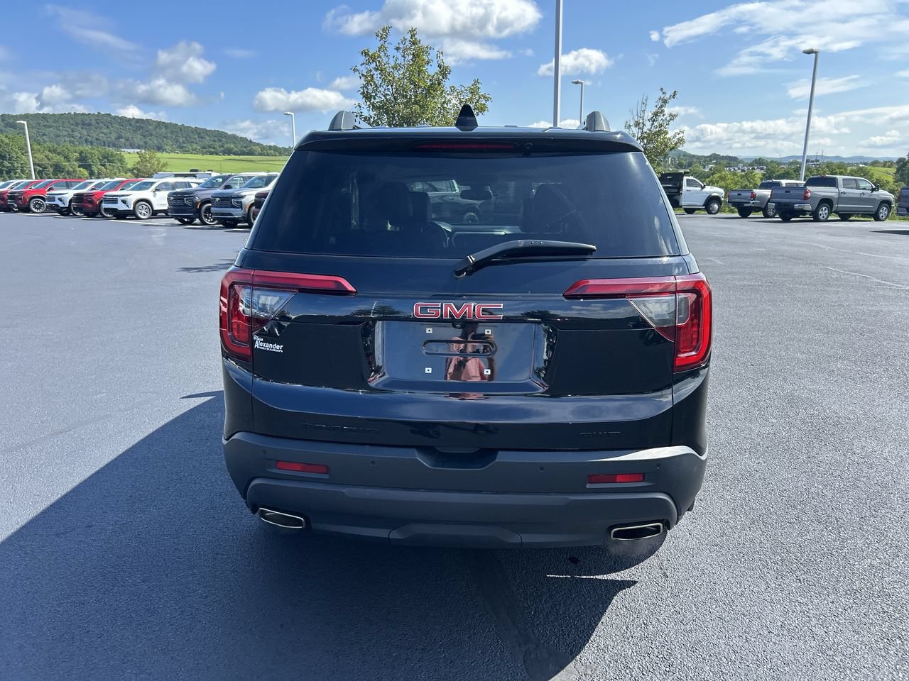 Used 2021 GMC Acadia SLT w/ Elevation Edition AWD/4WD image 6