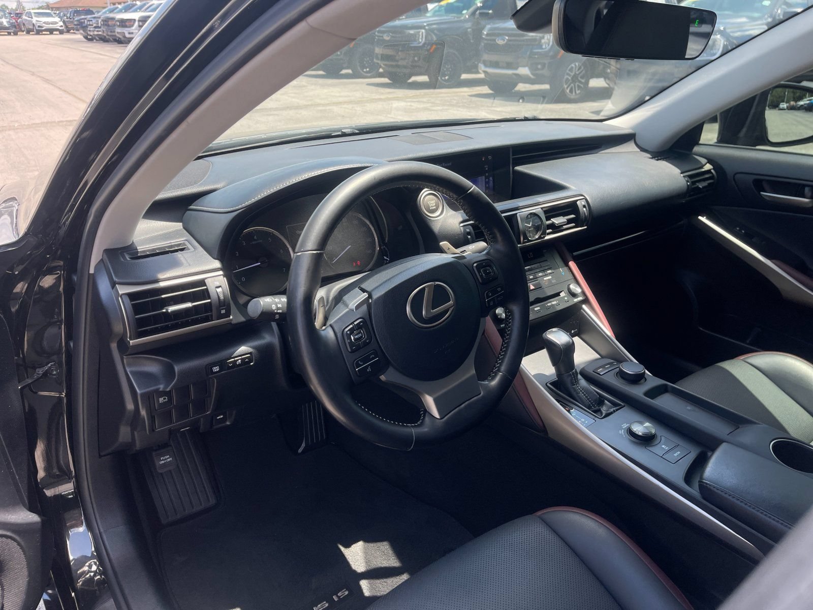 Used 2017 Lexus IS 200t RWD image 11
