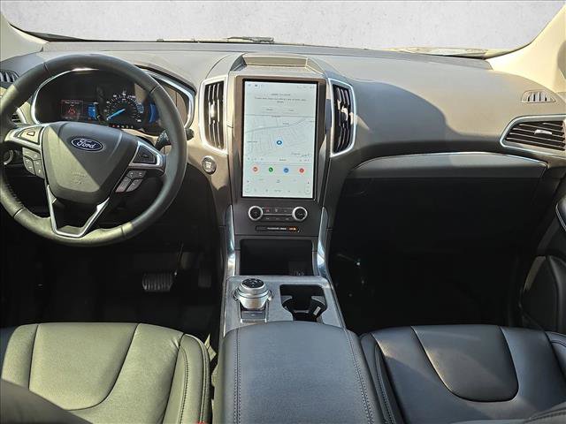 Used 2021 Ford Edge Titanium FWD image 18