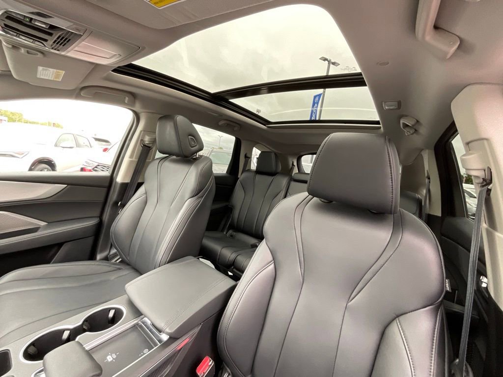 Certified 2023 Acura MDX SH-AWD image 11